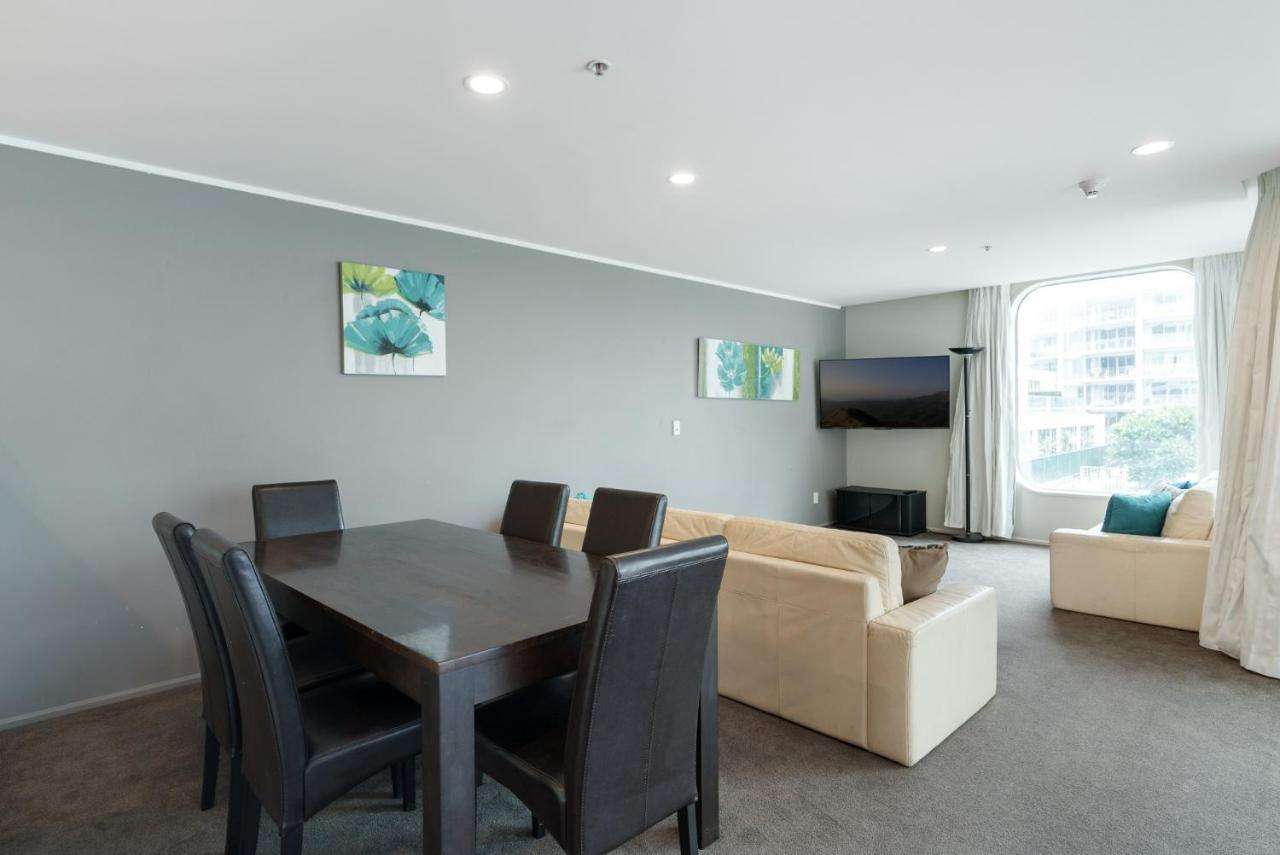 Oceanside Apartment With Garden Views Mount Maunganui Exteriér fotografie