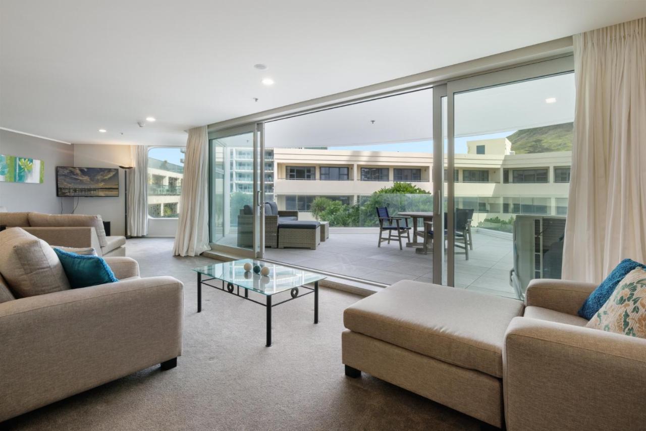 Oceanside Apartment With Garden Views Mount Maunganui Exteriér fotografie
